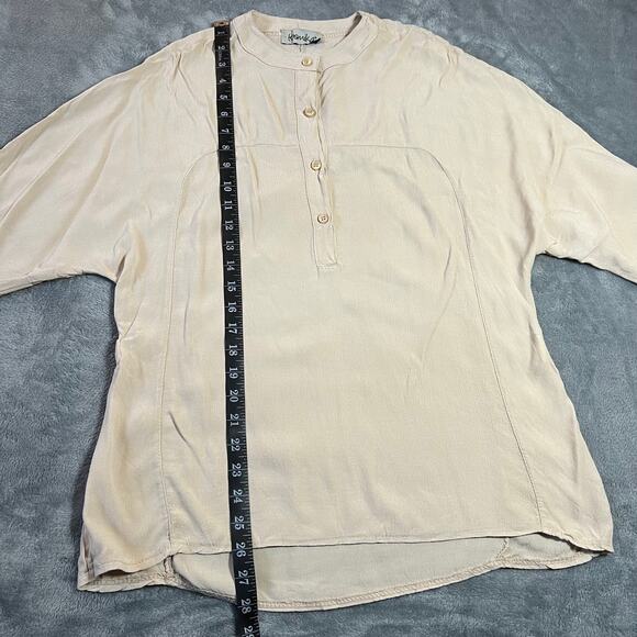 Kosmika Crewneck 3/4 Dolman Sleeve Quarter Button Up Blouse Size Small - Picture 7 of 7